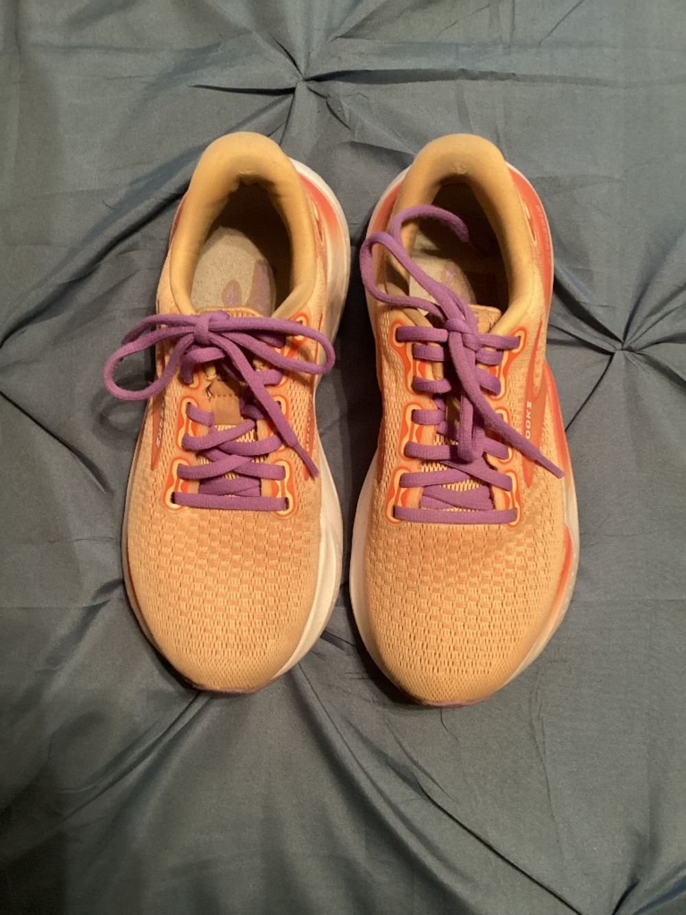 Brooks sneakers